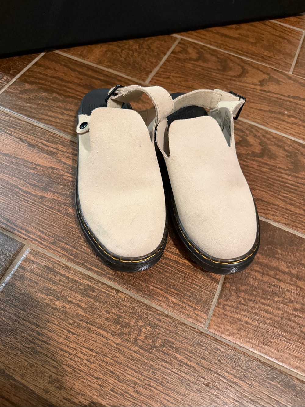 Unisex Dr. Marten Mules